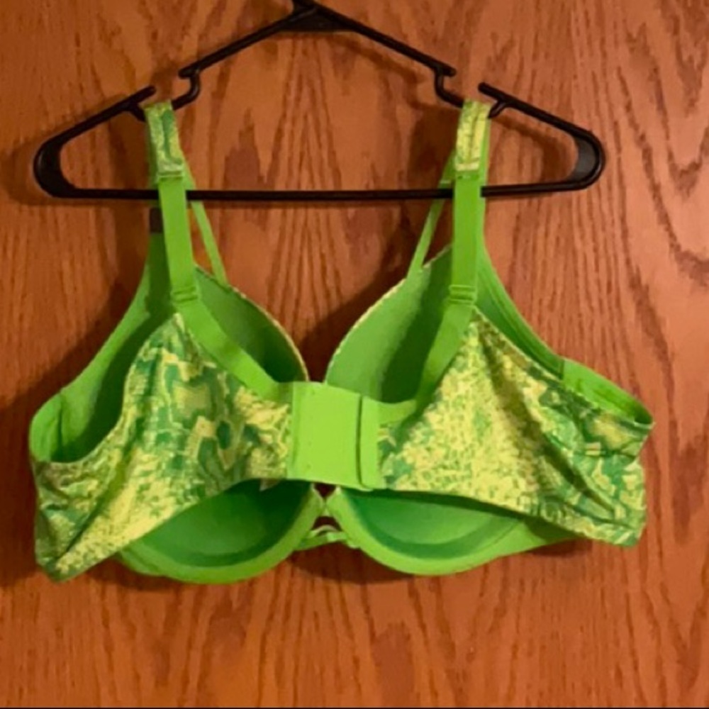 Cacique Green and Yellow Abstract Print Boost Plunge Bra with Adjustable Straps - Picture 4 of 6